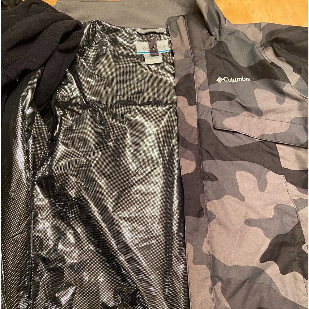 Columbia 3-in-1 jacket, Boys size 14-16 - Picture 8 of 10